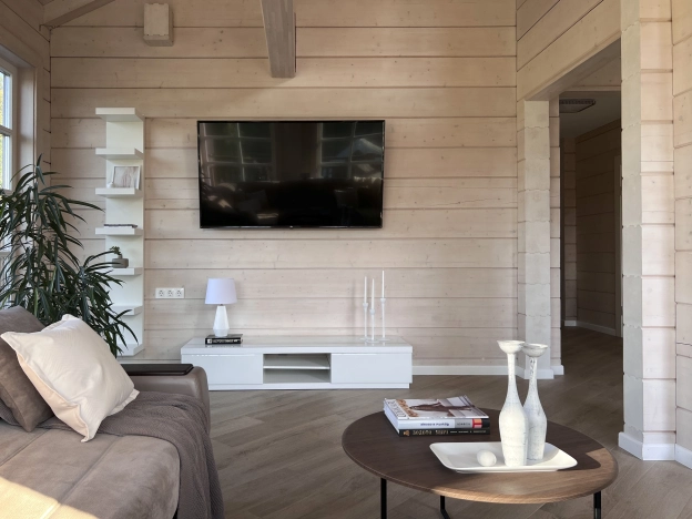 Купить дом на улице Центральная в Ивановской области. Вариант № 6714800, 14, площадь -  квм, цена 200000000 рублей