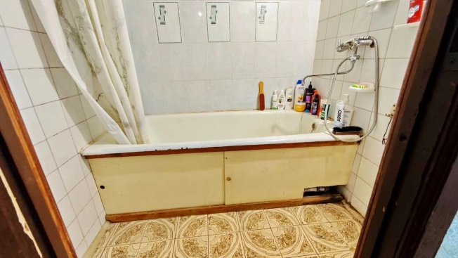 Купить двухкомнатную квартиру в Калужской области. Вариант № 9220982, 10, площадь -  квм, цена 4050000 рублей