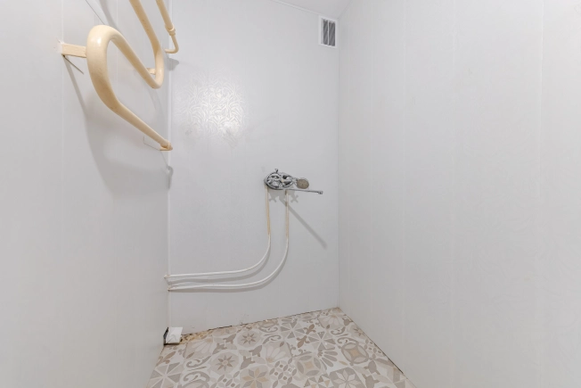 Купить трехкомнатную квартиру в Санкт-Петербурге. Вариант № 9577399, 17, площадь -  квм, цена 11000000 рублей