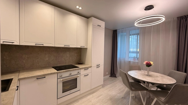 Купить трехкомнатную квартиру на улице Волгоградский проспект в Москве. Вариант № 10216521, 5, площадь -  квм, цена 20950000 рублей