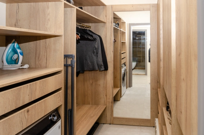 Купить однокомнатную квартиру в ЦАО в Новосибирске. Вариант № 8152765, 10, площадь -  квм, цена 13500000 рублей