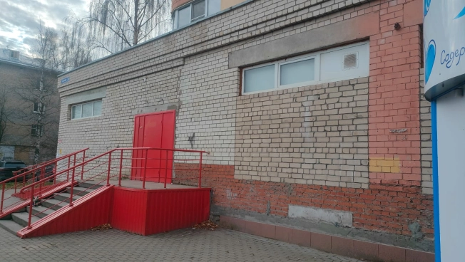 Снять коммерческую недвижимость свободного назначения на улице Промышленная в Рязани. Вариант № 8935640, 0, площадь -  квм, цена 90000 рублей