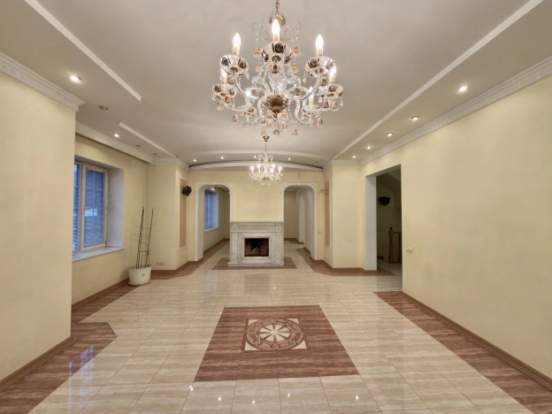 Купить дом в Москве. Вариант № 9958474, 13, площадь -  квм, цена 115000000 рублей