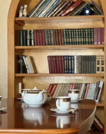 Купить трехкомнатную квартиру в Ростовской области. Вариант № 6809408, 9, площадь -  квм, цена 8300000 рублей