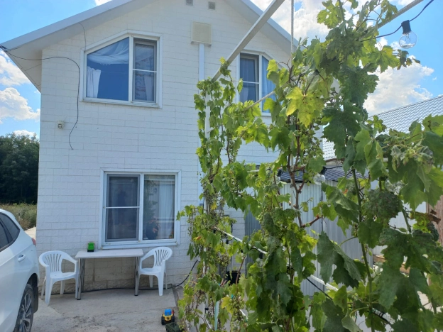 Купить дом на улице Шоссейный переулок в Краснодарском крае. Вариант № 280366, 1, площадь -  квм, цена 9400000 рублей