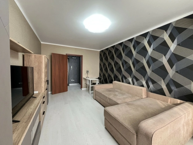 Купить однокомнатную квартиру в Воронеже. Вариант № 8336255, 2, площадь - квм, цена 4900000 рублей