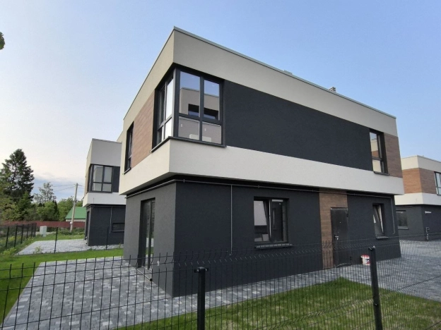 Купить дом на улице Сиреневая в Калининграде. Вариант № 48092, 1, площадь -  квм, цена 13000000 рублей