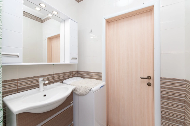 Купить двухкомнатную квартиру в Микрорайоне 142-й, Магнитогорск в Магнитогорске. Вариант № 6717140, 14, площадь -  квм, цена 4800000 рублей