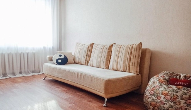 Купить однокомнатную квартиру в Новосибирской области. Вариант № 9552867, 7, площадь -  квм, цена 4500000 рублей