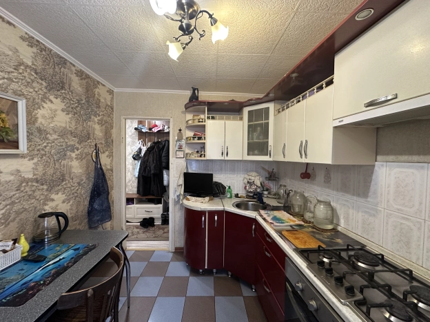 Купить многокомнатную квартиру в Архангельской области. Вариант № 24401, 14, площадь -  квм, цена 7600000 рублей