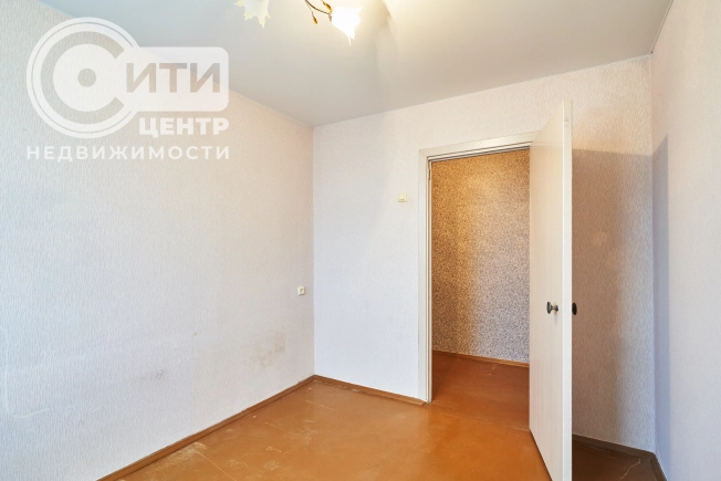 Купить трехкомнатную квартиру в районе Коминтерновский в Воронеже. Вариант № 19990, 21, площадь - квм, цена 4200000 рублей