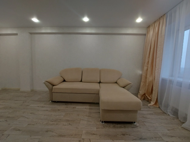 Снять однокомнатную квартиру в Микрорайоне 29-й в Липецке. Вариант № 10441791, 4, площадь -  квм, цена 24000 рублей