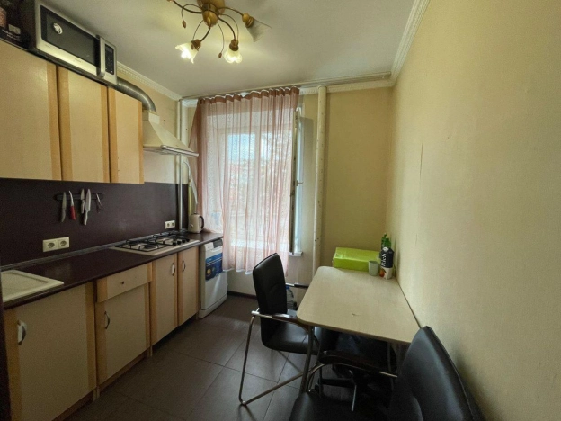 Купить однокомнатную квартиру на вторичке в районе Даниловский в Москве. Вариант № 6863640, 16, площадь -  квм, цена 13500000 рублей