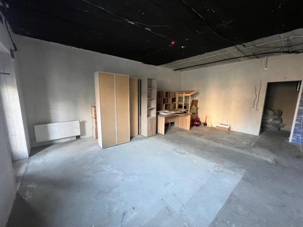 Снять коммерческую недвижимость в Новосибирске. Вариант № 7996999, 4, площадь -  квм, цена 60000 рублей