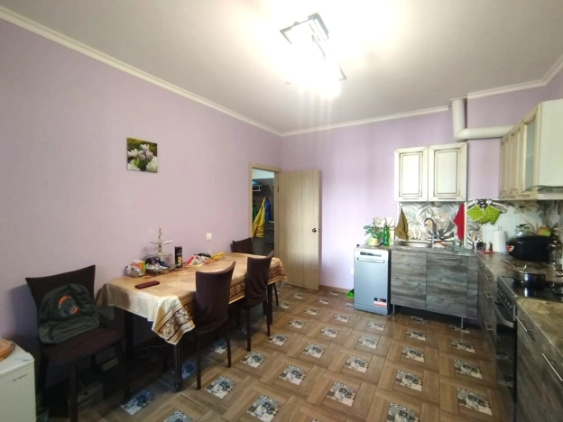 Купить трехкомнатную квартиру в Краснодарском крае. Вариант № 9218901, 1, площадь -  квм, цена 12500000 рублей