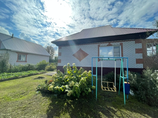 Купить дом в Алтайском крае. Вариант № 6694075, 23, площадь -  квм, цена 7600000 рублей