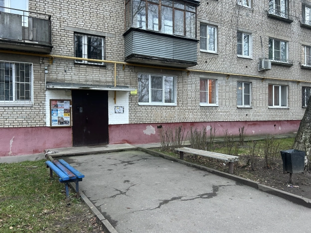 Купить однокомнатную квартиру на улице Строительный проезд в Москве. Вариант № 10391268, 7, площадь -  квм, цена 3700000 рублей