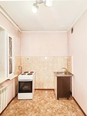 Купить квартиру на вторичке на улице Ленина в Кызыле. Вариант № 11041385, 4, площадь -  квм, цена 5000000 рублей