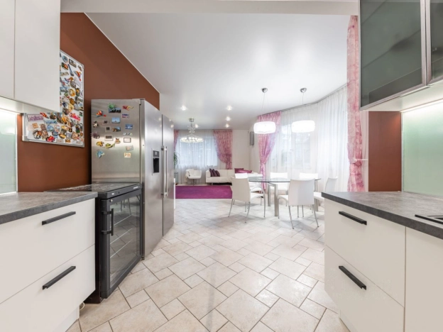 Купить дом в районе Выборгский в Санкт-Петербурге. Вариант № 23826, 11, площадь -  квм, цена 55000000 рублей