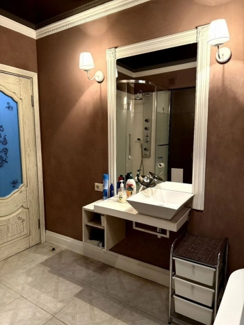 Купить квартиру на улице Горького в Владимире. Вариант № 9402691, 18, площадь -  квм, цена 6800000 рублей