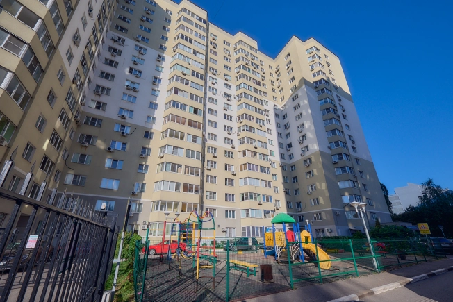 Купить двухкомнатную квартиру в районе Железнодорожный в Рязани. Вариант № 3975570, 22, площадь -  квм, цена 13850000 рублей