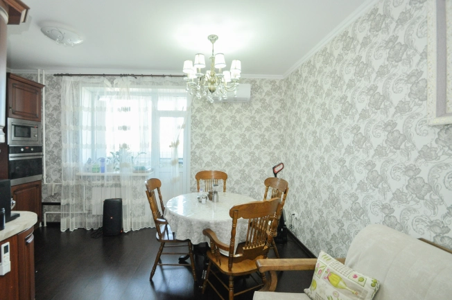 Купить двухкомнатную квартиру в Обь. Вариант № 3763073, 6, площадь -  квм, цена 9500000 рублей