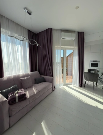 Снять квартиру в районе Ленинградский в Калининграде. Вариант № 9045738, 3, площадь -  квм, цена 75000 рублей