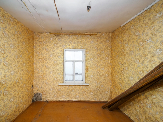 Купить дом в Тюменской области. Вариант № 10586952, 8, площадь - квм, цена 2500000 рублей