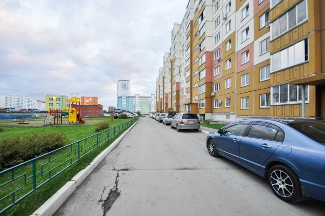 Купить однокомнатную квартиру в Обь. Вариант № 2951136, 19, площадь -  квм, цена 3800000 рублей