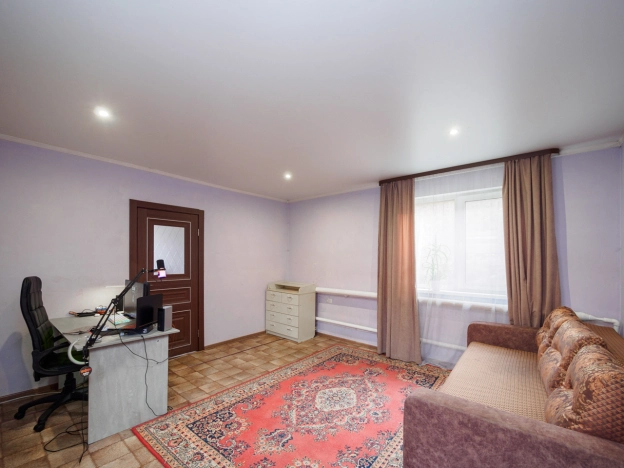 Купить дом в Омске. Вариант № 20724, 1, площадь -  квм, цена 8300000 рублей