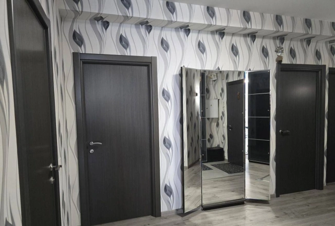 Купить многокомнатную квартиру на вторичке на улице Полевая в Ленинградской области. Вариант № 10674558, 16, площадь - квм, цена 22800000 рублей