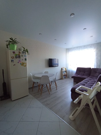 Купить трехкомнатную квартиру в районе Калининский в Новосибирске. Вариант № 6143137, 1, площадь -  квм, цена 8050000 рублей