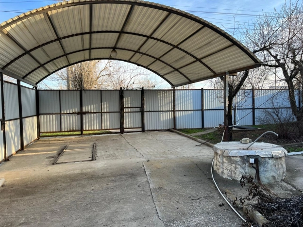 Купить трехкомнатную квартиру в районе Западный в Элисте. Вариант № 6391, 1, площадь -  квм, цена 4650000 рублей