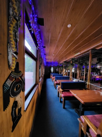 Купить готовый бизнес в Алуште. Вариант № 17327, 7, площадь -  квм, цена 350000000 рублей