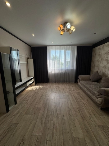 Купить дом на улице Садовая в Алтайском крае. Вариант № 53986, 7, площадь -  квм, цена 6970000 рублей