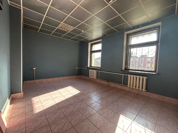 Купить коммерческую недвижимость в Калуге. Вариант № 9523, 8, площадь -  квм, цена 36990000 рублей