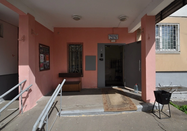 Купить квартиру в Москве. Вариант № 10082065, 35, площадь -  квм, цена 28900000 рублей