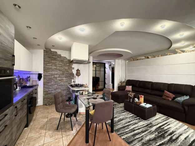 Купить квартиру в районе Красноармейский в Волгограде. Вариант № 30997, 2, площадь -  квм, цена 6500000 рублей