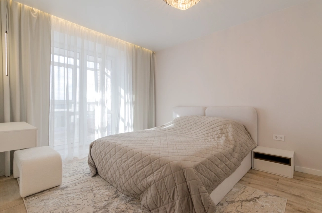 Купить двухкомнатную квартиру на улице Ленинградская в Вологде. Вариант № 16366, 14, площадь -  квм, цена 11250000 рублей