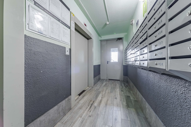 Купить многокомнатную квартиру в Ленинградской области. Вариант № 44934, 35, площадь - квм, цена 13900000 рублей