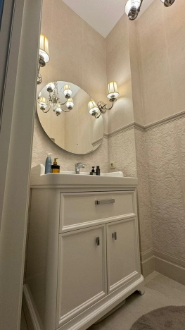 Купить трехкомнатную квартиру на улице Красный проспект в Новосибирске. Вариант № 2073470, 16, площадь -  квм, цена 18500000 рублей