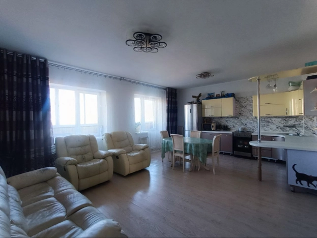 . Вариант № 6762191, 33, площадь - 88.8 квм, цена 11000000 рублей