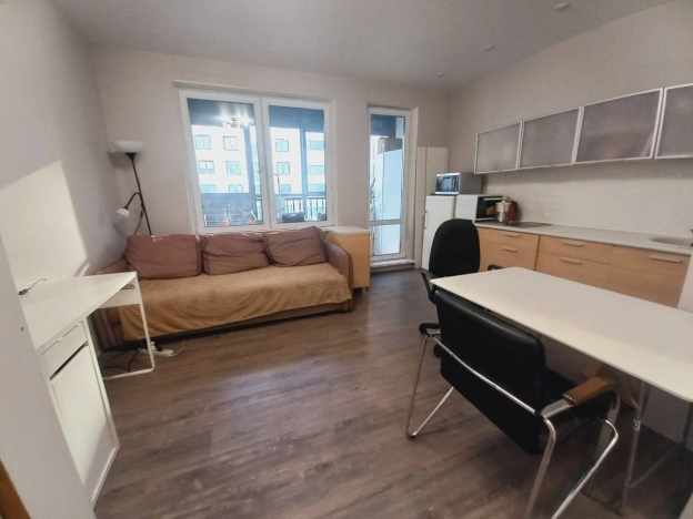 Купить квартиру в районе Калининский в Новосибирске. Вариант № 49824, 5, площадь -  квм, цена 3800000 рублей