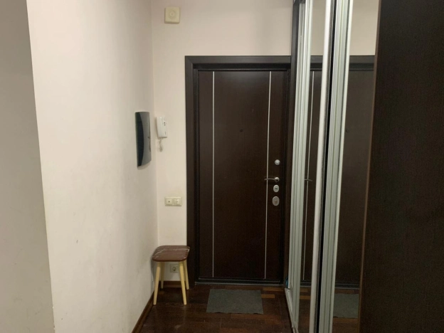Купить квартиру в Москве. Вариант № 3006068, 8, площадь -  квм, цена 24500000.0000 рублей