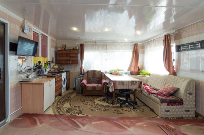 Купить дом в Микрорайоне Восточный, Тобольск в Тобольске. Вариант № 2438, 15, площадь -  квм, цена 3500000 рублей