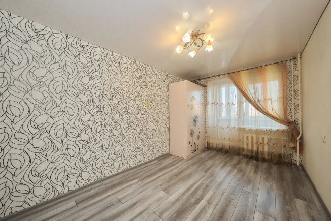 Купить трехкомнатную квартиру в Рязанской области. Вариант № 9289384, 3, площадь -  квм, цена 4500000 рублей