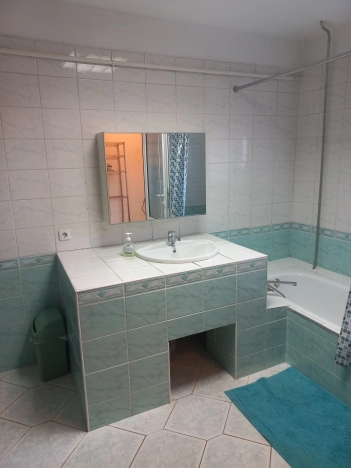 Купить дом на улице Гранатовая в Краснодарском крае. Вариант № 1601231, 15, площадь -  квм, цена 13500000 рублей