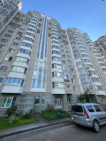 Купить квартиру в Москве. Вариант № 2394316, 24, площадь -  квм, цена 30500000.0000 рублей