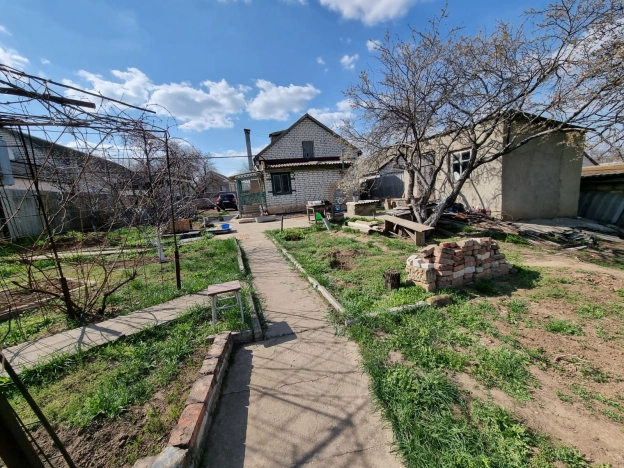 Купить дом на улице Хомутникова в Элисте. Вариант № 7904, 15, площадь -  квм, цена 5700000 рублей