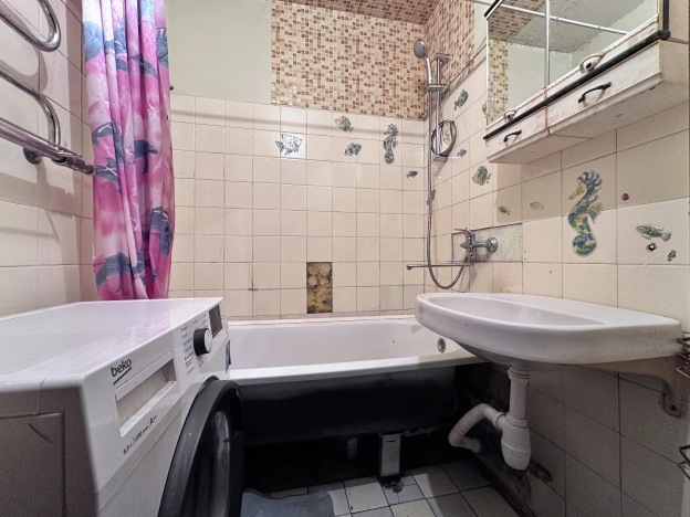 Купить двухкомнатную квартиру в Санкт-Петербурге. Вариант № 10105864, 16, площадь -  квм, цена 10000000 рублей